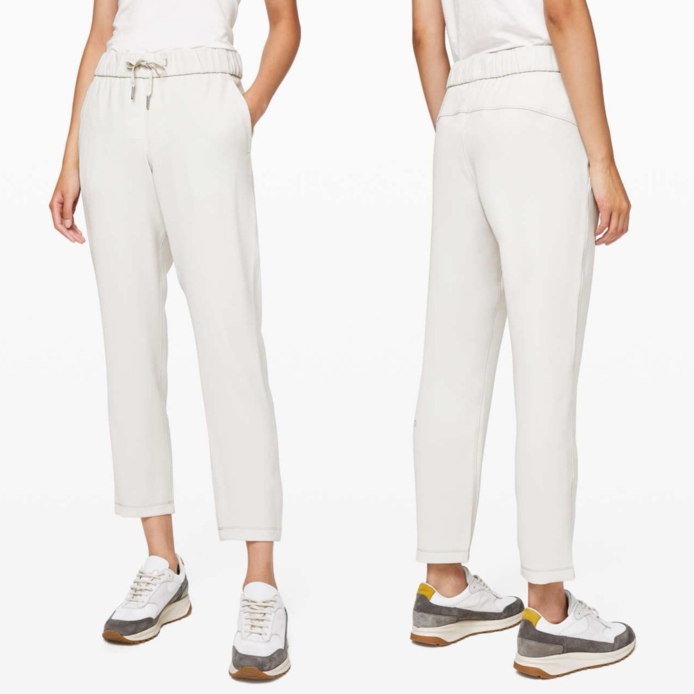 Lululemon On the Fly 7/8 Pants Woven Silverstone - Picture 1 of 4